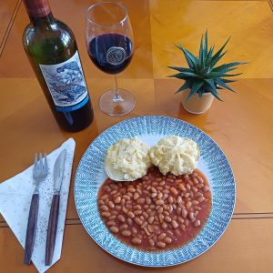 Cheesy Potatoes in Jackets & Baked Beans